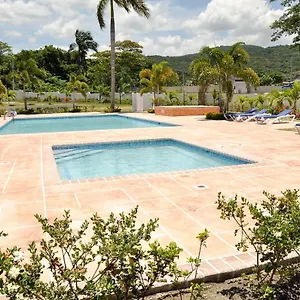 villas-drax-hall-manor.comcaribbean.com/
